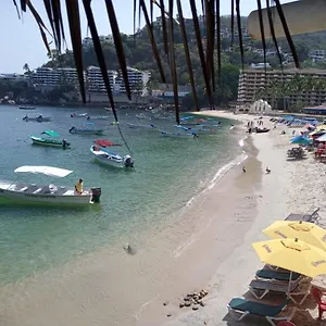 https://casa-maleni-2-en-mismaloya.hotelspuertovallarta.org