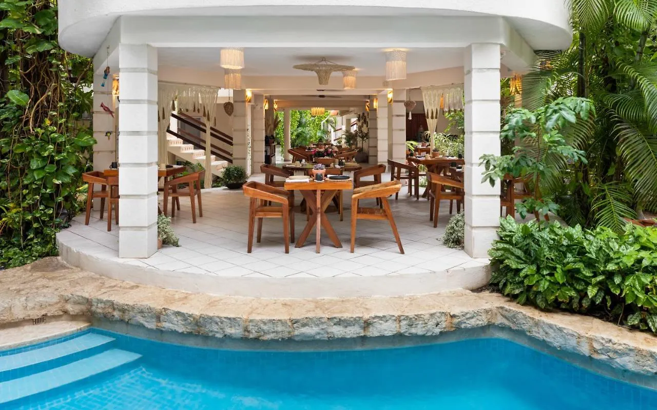 ***  Hotel Hulku Playa del Carmen México