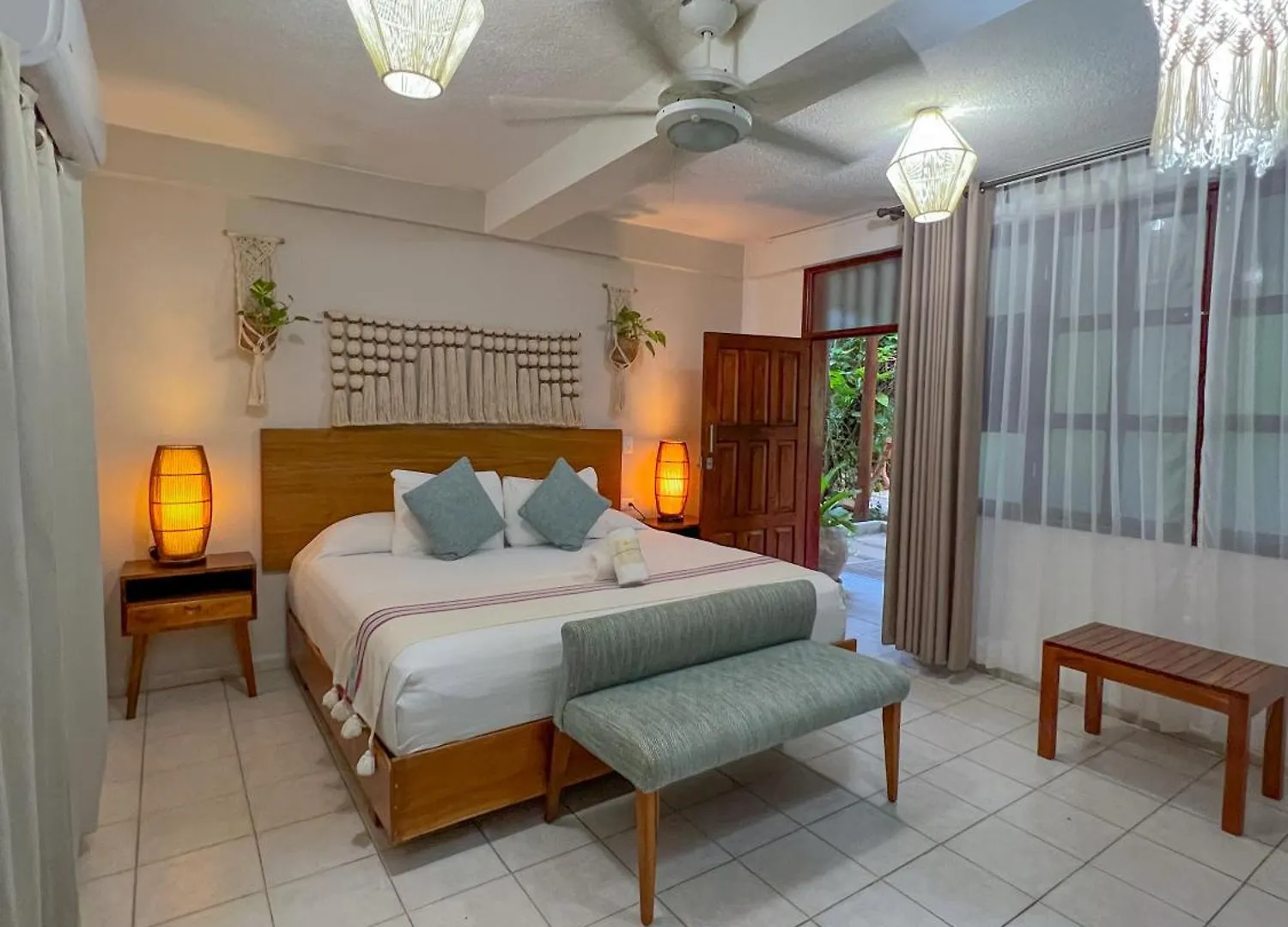 Hotel Hulku Playa del Carmen 3*,